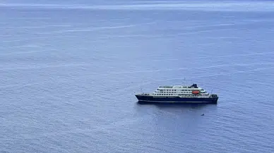 Hantavirüs tespit edilen yolcu gemisi Tenerife Limanı’na demirledi