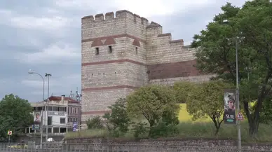 Edirnekapı surlarında şüpheli hareketler : Cinayet önlendi