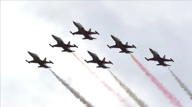 Samsun'da SOLOTÜRK gösterisinde dron uçuran şahsa 108 bin TL ceza kesildi