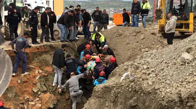 Elazığ'da kanalizasyon çalışmasında göçük meydana geldi