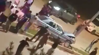 Elazığ'da kontrolden çıkan otomobil direğe çarptı : Sürücü yaralandı