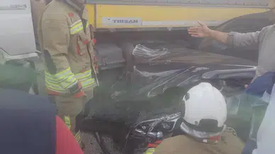 Hatay Kırıkhan'da tır ile otomobil çarpıştı : 1 yaralı
