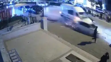 Gaziantep'te ambulansın karıştığı zincirleme kaza : 3 yaralı