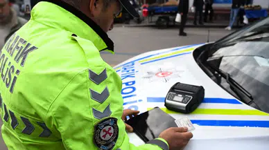 Esenyurt'ta trafikte tartışan sürücülere ceza yağdı