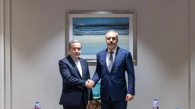 Bakan Fidan, İranlı mevkidaşı Arakçi ile telefonda görüştü