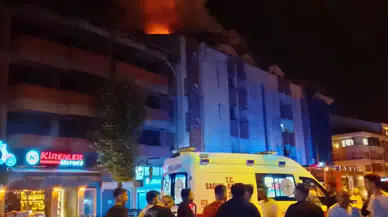 Zonguldak Çaycuma'da 4 katlı binada yangın