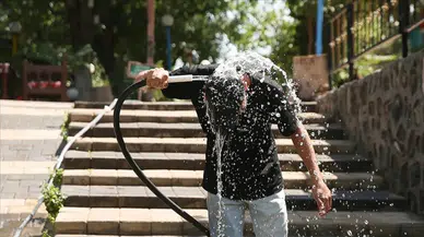 Batıda sıcaklık yükselirken kuzeyde yağış sürecek