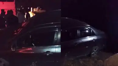Hakkari'de otomobil şarampole yuvarlandı
