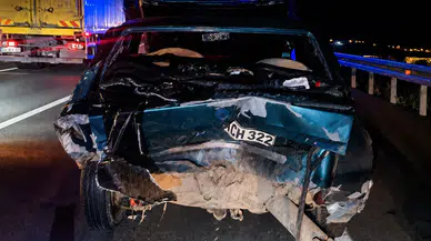 Kırıkkale'de bankette duran otomobile araç çarptı, 6 kişi yaralandı