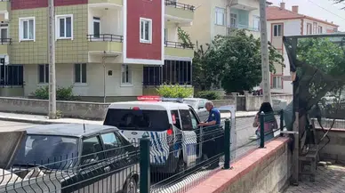 Çorum'da 19 yaşındaki genç kadın, ailesini bıçakla rehin aldı