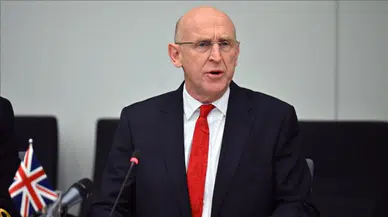İngiltere Savunma Bakanı John Healey istifa etti : Başbakan Starmer'ı suçladı