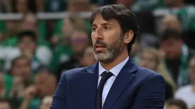 Virtus Bologna'nın yeni başantrenörü Alex Mumbru oldu