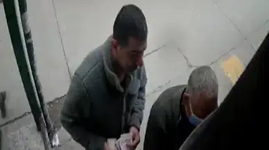 Adana'da düğün hırsızı bu kez ATM önünde yakalandı