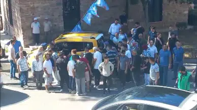 Bursa'da taksinin altında kalan genç avukat ağır yaralandı