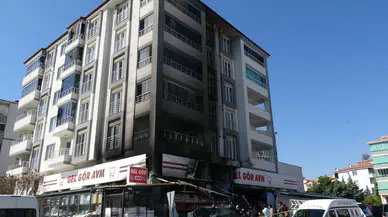 Malatya'da AVM'de yangın : İş yerinde büyük hasar oluştu