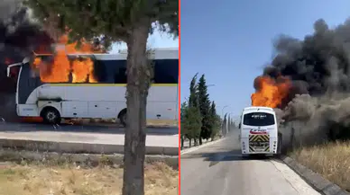 Bursa'da seyir halindeki servis otobüsü alev alev yandı