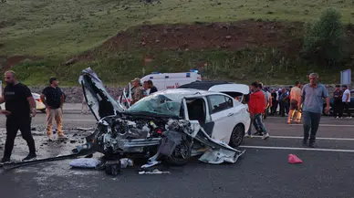 Bingöl'de tır ile çarpışan otomobildeki 3 kişi yaralandı