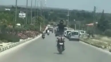 Kilis'te trafikte akrobatik hareketler yapan motosikletliye ceza