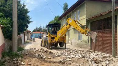 Eskişehir İnönü'de yol çalışmaları gerçekleştirildi