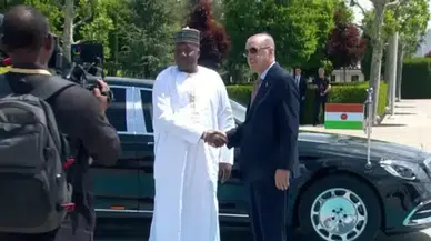 Cumhurbaşkanı Erdoğan, Nijer Cumhurbaşkanı Tchiani'yi resmi törenle karşıladı