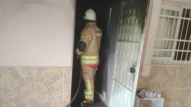 Hatay'da bir evin deposunda yangın çıktı