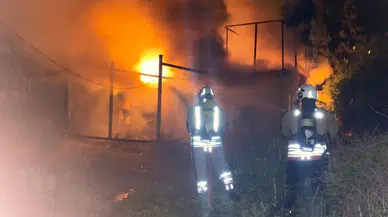Hatay Kırıkhan'da konteyner yangını