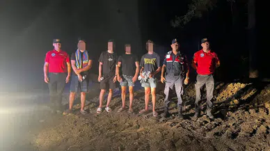 Antalya'da ormanda kaybolan 4 kişiyi JAK ekipleri buldu