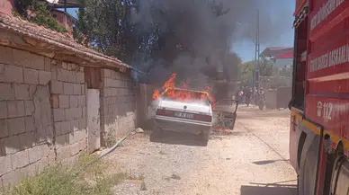 Hatay'da park halindeki araçta yangın çıktı
