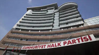 CHP’de 2 il başkanı daha görevden alındı