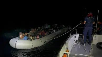 İzmir'in Çeşme ve Seferihisar ilçelerinde 65 düzensiz göçmen yakalandı