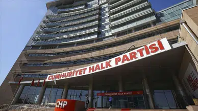 Özgür Özel ve ekibinden istifa kararı