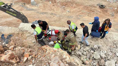 Hatay'da iş kazası : Kayalıklardan düşen işçi yaralandı