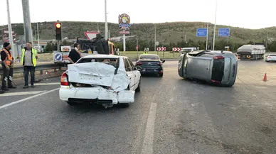 Kayseri'de 4 araçlı zincirleme kazada 4 kişi yaralandı