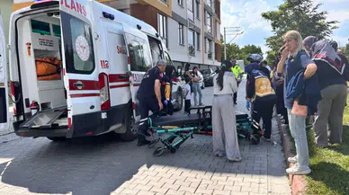 Kütahya'da motosiklet devrildi, 2 kişi yaralandı