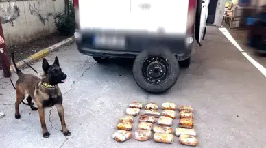 Batman'da narkotik operasyonu : Minibüsün yedek lastiğinde 11,5 kilo esrar ele geçirildi