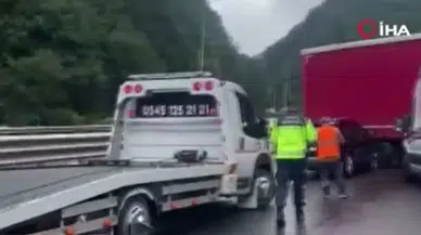 TEM Otoyolu'nun Bolu Dağı geçişinde kaza : 2 kişi yaralandı