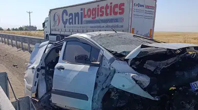 Mardin'de otomobil refüje çarptı : 1 ölü, 2 yaralı
