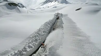 Van-Bahçesaray yolu 6 ay sonra ulaşıma açıldı