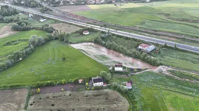 Kayseri'de sel felaketi : 8 kilometrelik drenaj kanalı mahalleyi yuttu