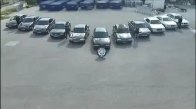 Denizli'de kazalı lüks araçlara 'change' operasyonu : 3 tutuklama
