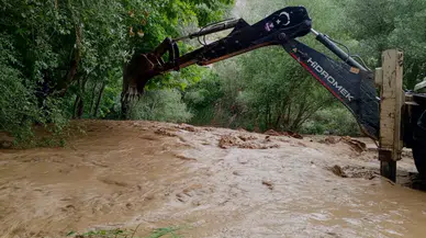 Malatya'da Kozluk Çayı taştı : Yürüyüş rotaları su altında kaldı