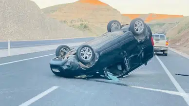 Adıyaman'da otomobil takla attı : 2 kişi yaralandı