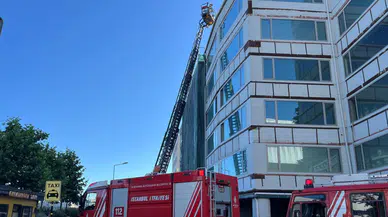 Beyoğlu'nda 6 katlı binada korkutan yangın
