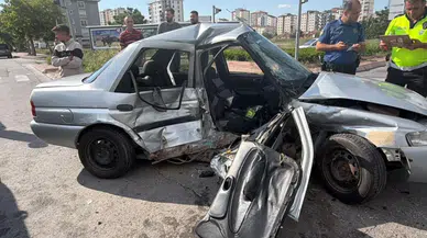 Kayseri'de 3 araçlı zincirleme trafik kazası : 5 yaralı