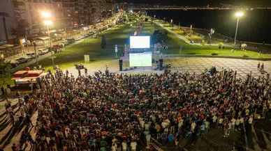 İzmir'de dev ekranda Dünya Kupası heyecanı