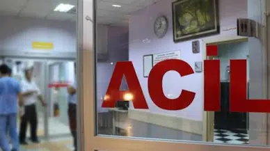 Kütahya'da inşaat iskelesi çöktü