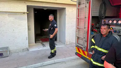 Eskişehir'de apartmanın giriş katında yangın çıktı