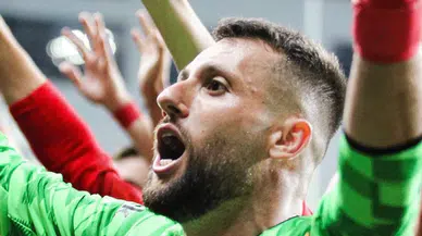 Tunay Meral'dan Karşıyaka'ya veda!