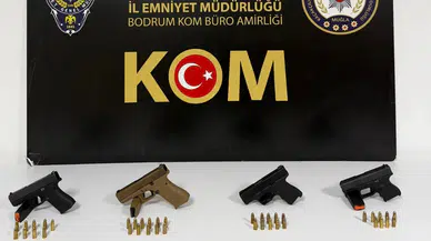 Muğla'da 4 şüpheli ruhsatsız tabancalarla kaçarken yakalandı