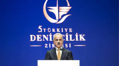 Bakan Uraloğlu, 5. Türkiye Denizcilik Zirvesi'nde açıklamalarda bulundu